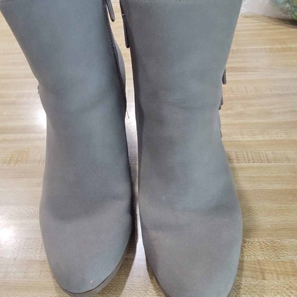 Ankle boots